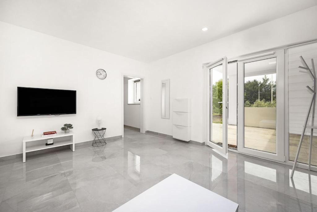 Apartment Olive Garden Near Pula 3 Km From Center And Only 4 Km From The Beach For 4 Persons Exterior photo