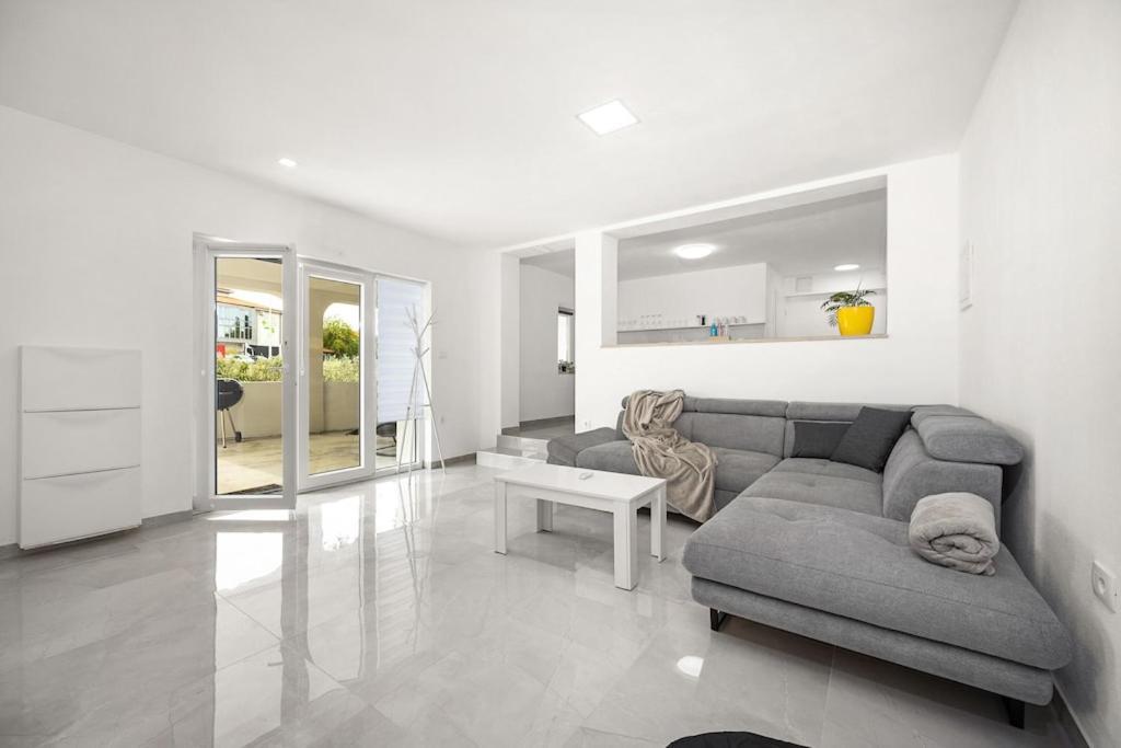 Apartment Olive Garden Near Pula 3 Km From Center And Only 4 Km From The Beach For 4 Persons Exterior photo